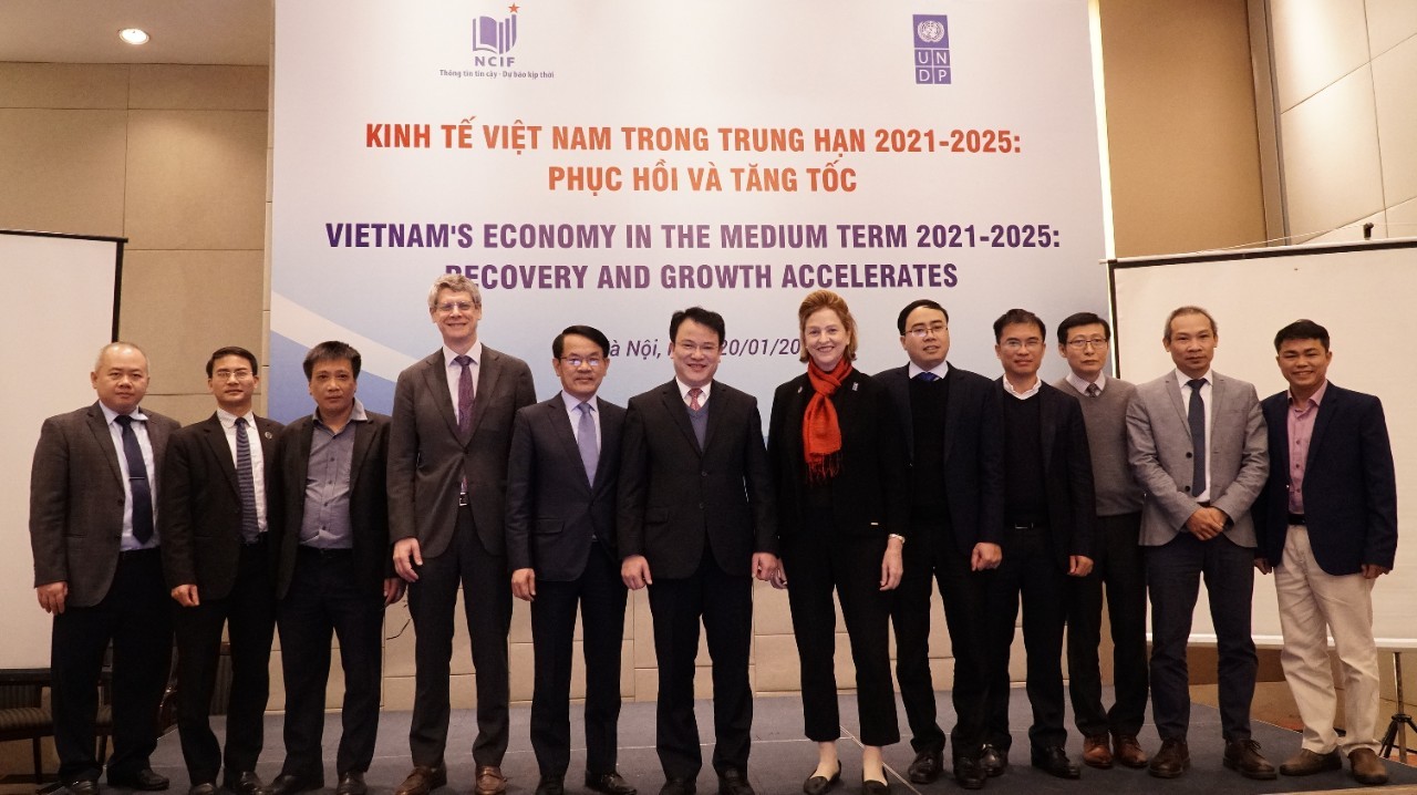 Viet Nam’s economy in the medium term 2021-2025: Recovery and growth accelerates